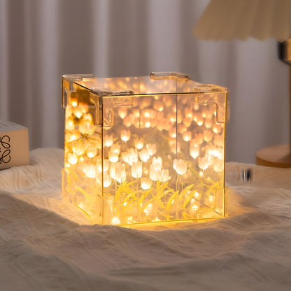 Tulip Cube Mirror Lamp