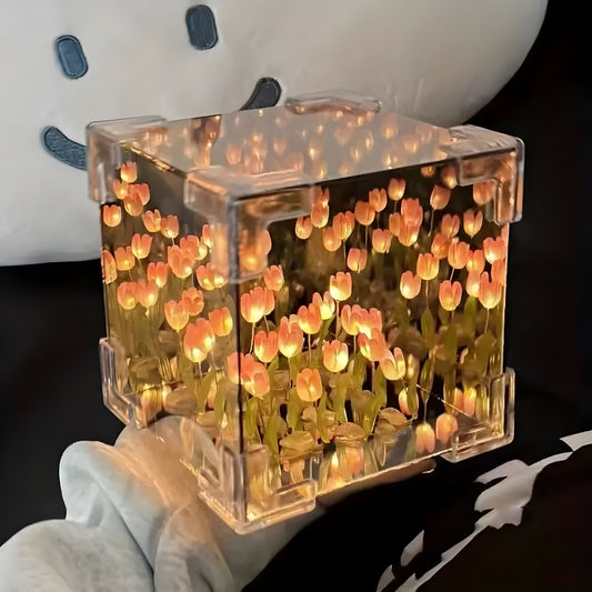 Tulip Cube Mirror Lamp